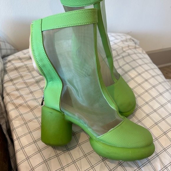Green cute spring boots - Picture 2 of 3